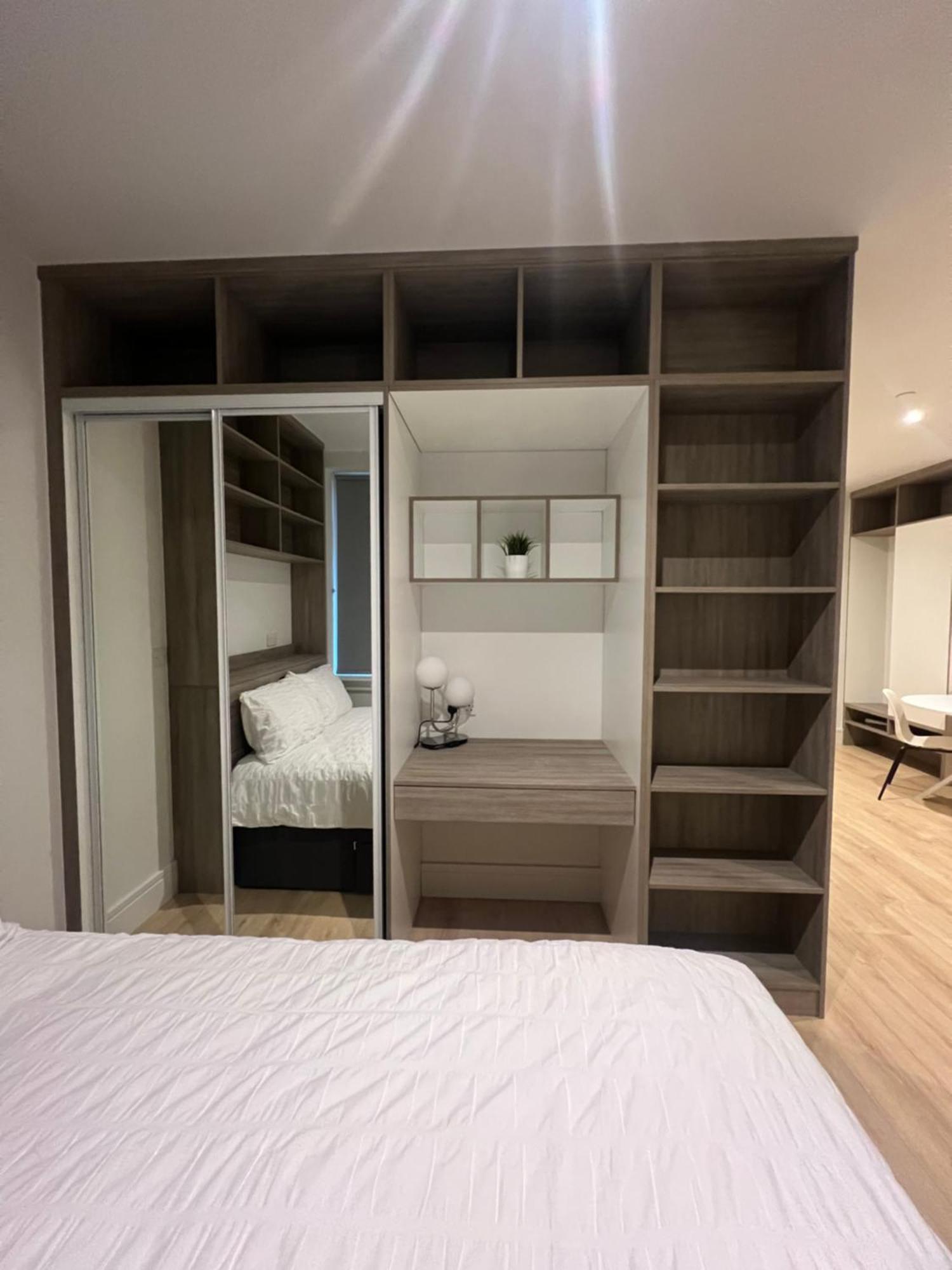 London Heathrow Airport Apartment Voyager House Terminal 12345 - Ev Electric And Parking Available! Hillingdon Exterior foto
