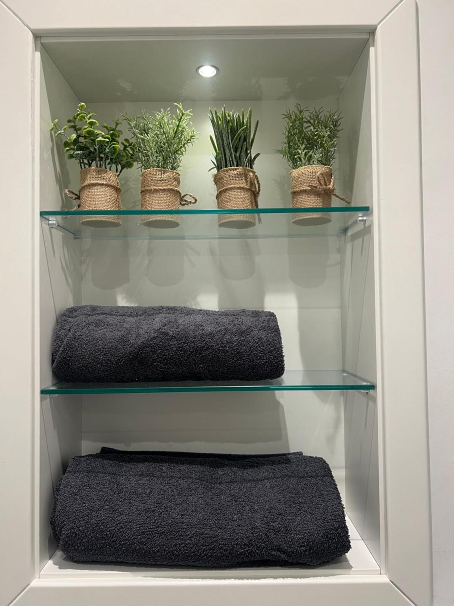 London Heathrow Airport Apartment Voyager House Terminal 12345 - Ev Electric And Parking Available! Hillingdon Exterior foto
